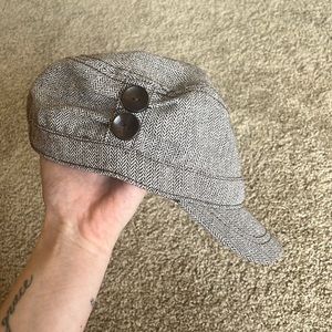 Like new newsboy hat.